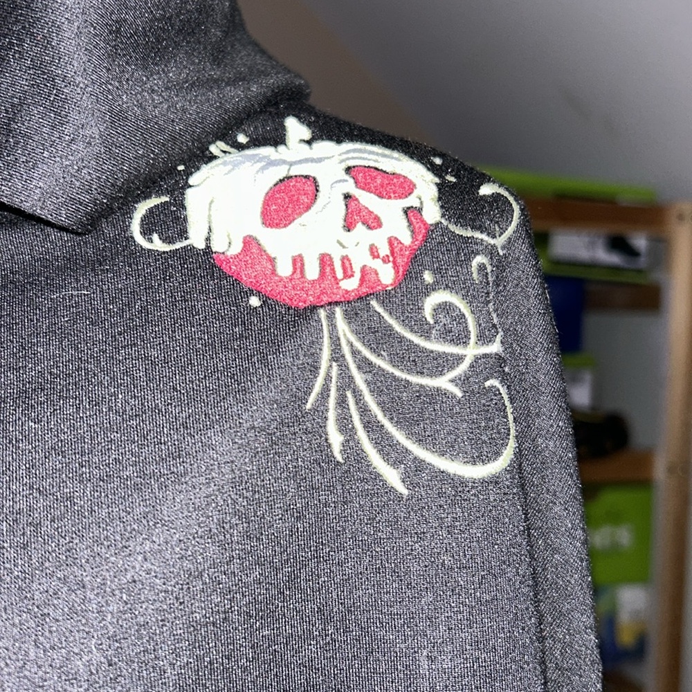 HP🎊🎊Disney Snow White and the Seven Dwarfs Evil Queen Poison Apple Black Hoo… - Picture 6 of 8